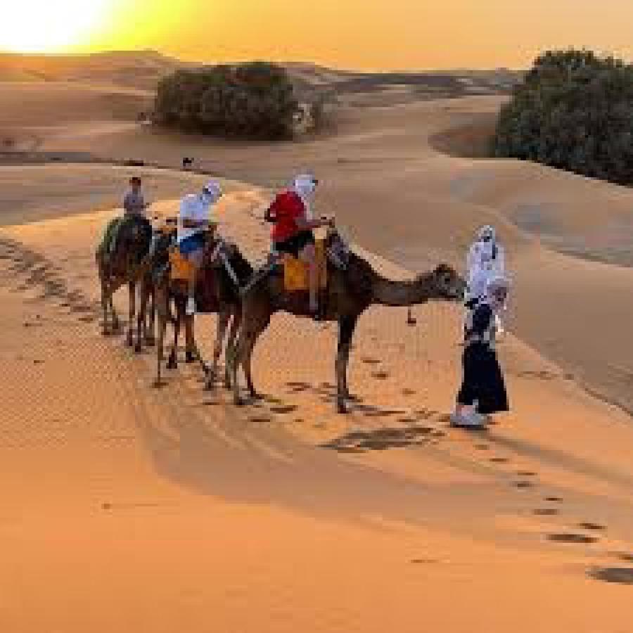 Les Pyramides Hotel Merzouga Exterior photo